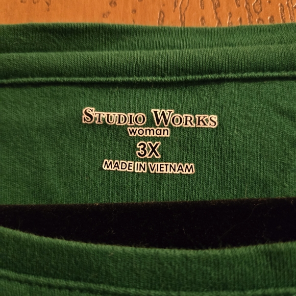 Studio Works 3X Studded Green Women's Top with 3/4 Sleeve - Picture 3 of 5